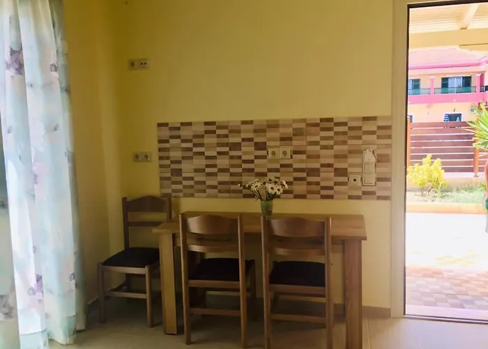 Apartment Yiannis Village Studios-suites -apartments *