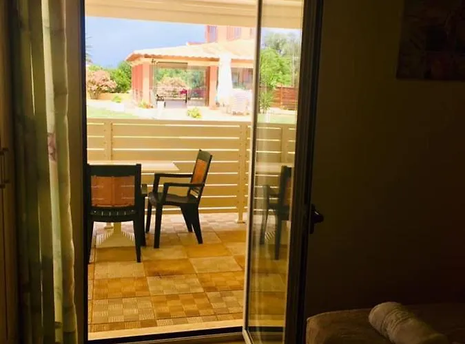 Apartment Yiannis Village Studios-suites -apartments