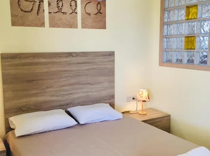 Yiannis Village Studios-suites -apartments * Sidárion