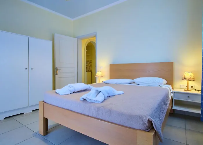 Apartment Yiannis Village Studios-suites -apartments