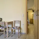 Yiannis Village Studios-suites -apartments شقة *