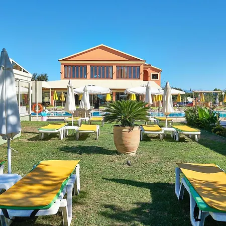 Apartment Yiannis Village Sidari Studios-suites -apartments