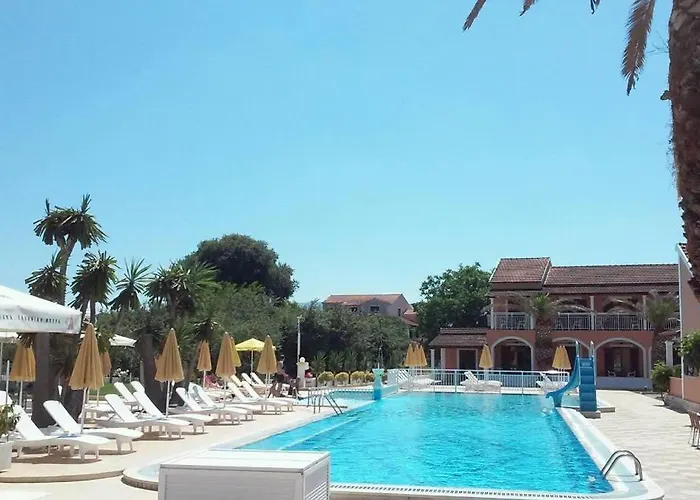 Yiannis Village Studios-suites -apartments *