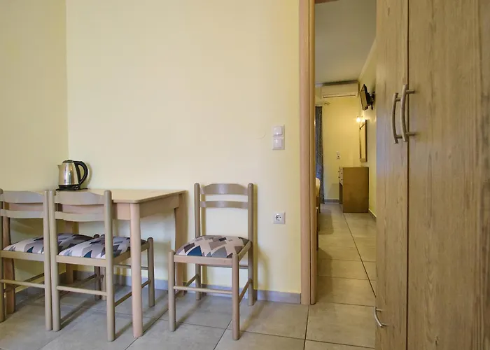 Yiannis Village Studios-suites -apartments 公寓 *