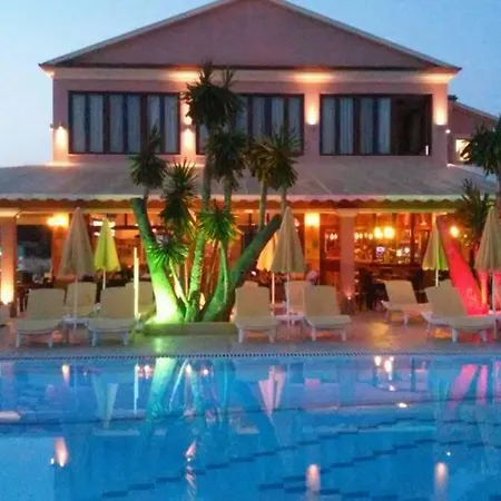 Yiannis Village Studios-suites -apartments דירה