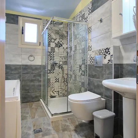Yiannis Village Studios-suites -apartments