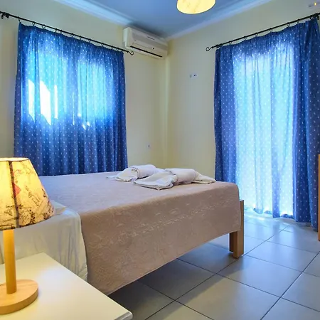 Yiannis Village Studios-suites -apartments